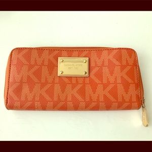 Michael Kors Wallet/Clutch
